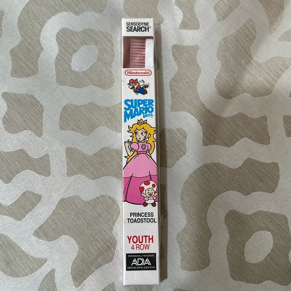 Vintage Super Mario Bros Princess Toadstool toothbrush
